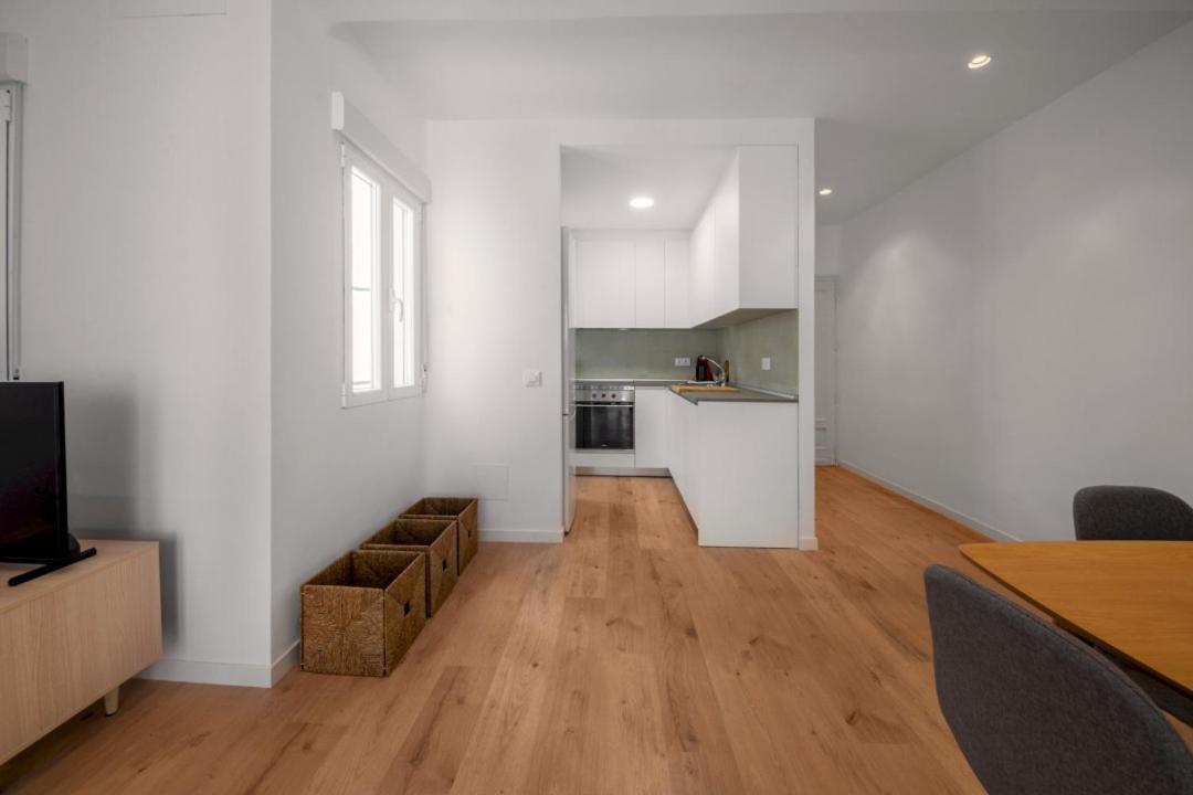 2 Bedrooms 1 Bathroom Furnished - Delicias - Bright - Mintystay Madrid Exterior foto